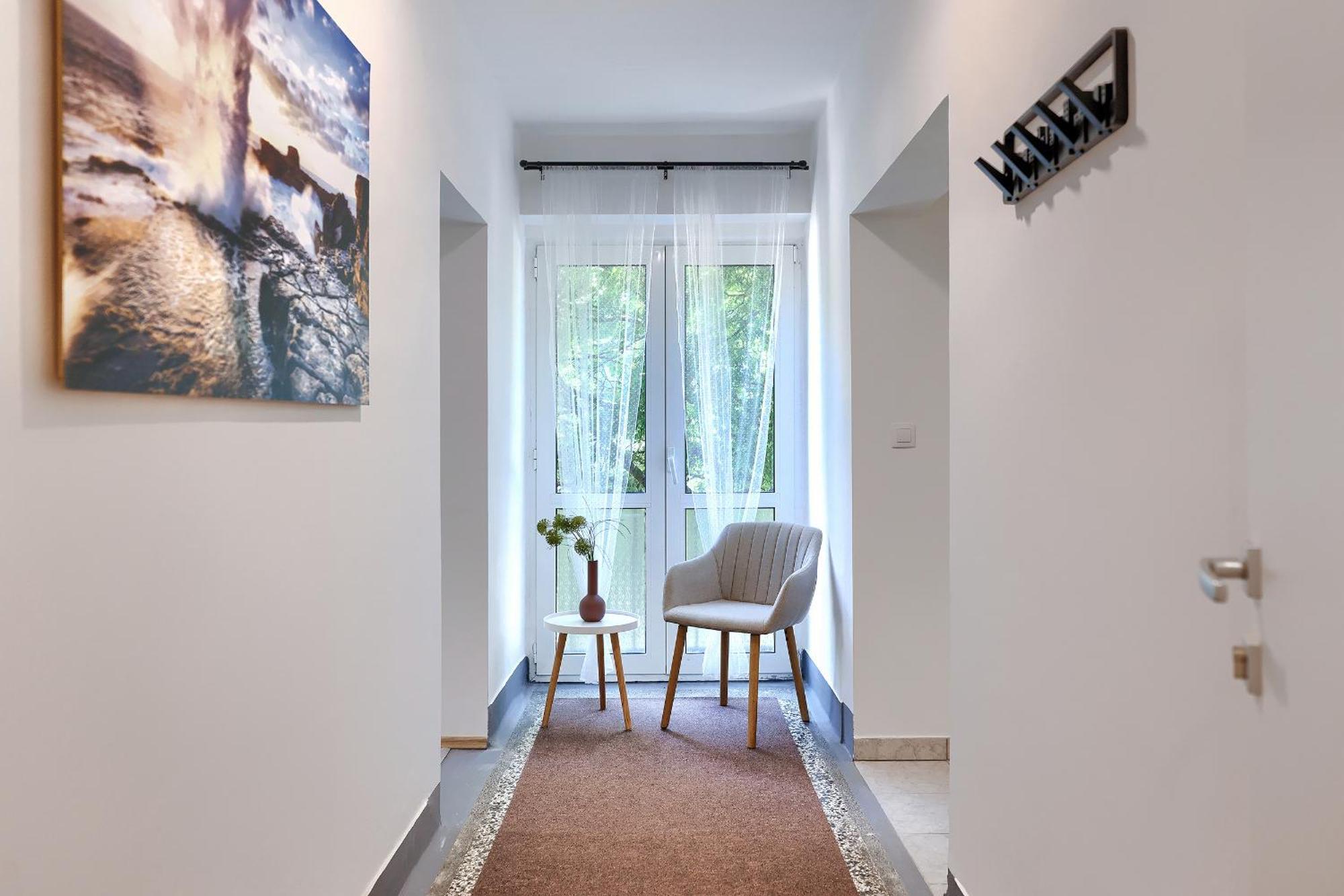 Monte Zaro Hostel Pula Luaran gambar